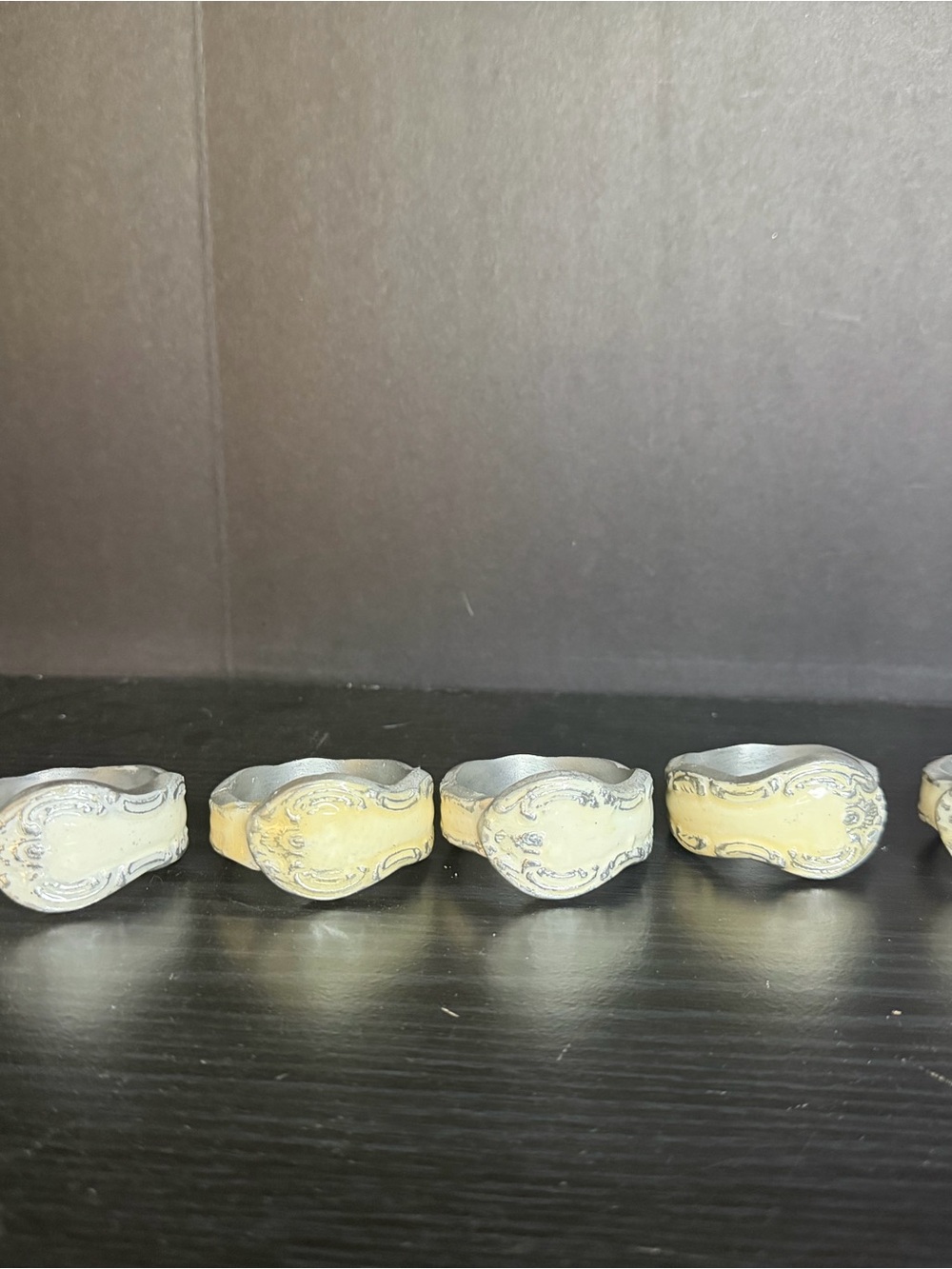 Vintage 6 Napkin Rings SPOON FLATWARE HANDLE DESIGN Metal IVORY CREAM ENAMEL